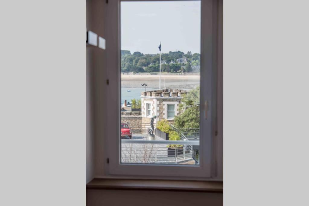 Dinard, Tres Bel Appartement***** Avec Vue Sur Mer Buitenkant foto